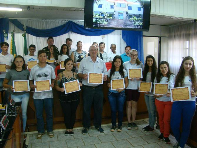 Câmara Mirim realiza encerramento dos trabalhos legislativos.